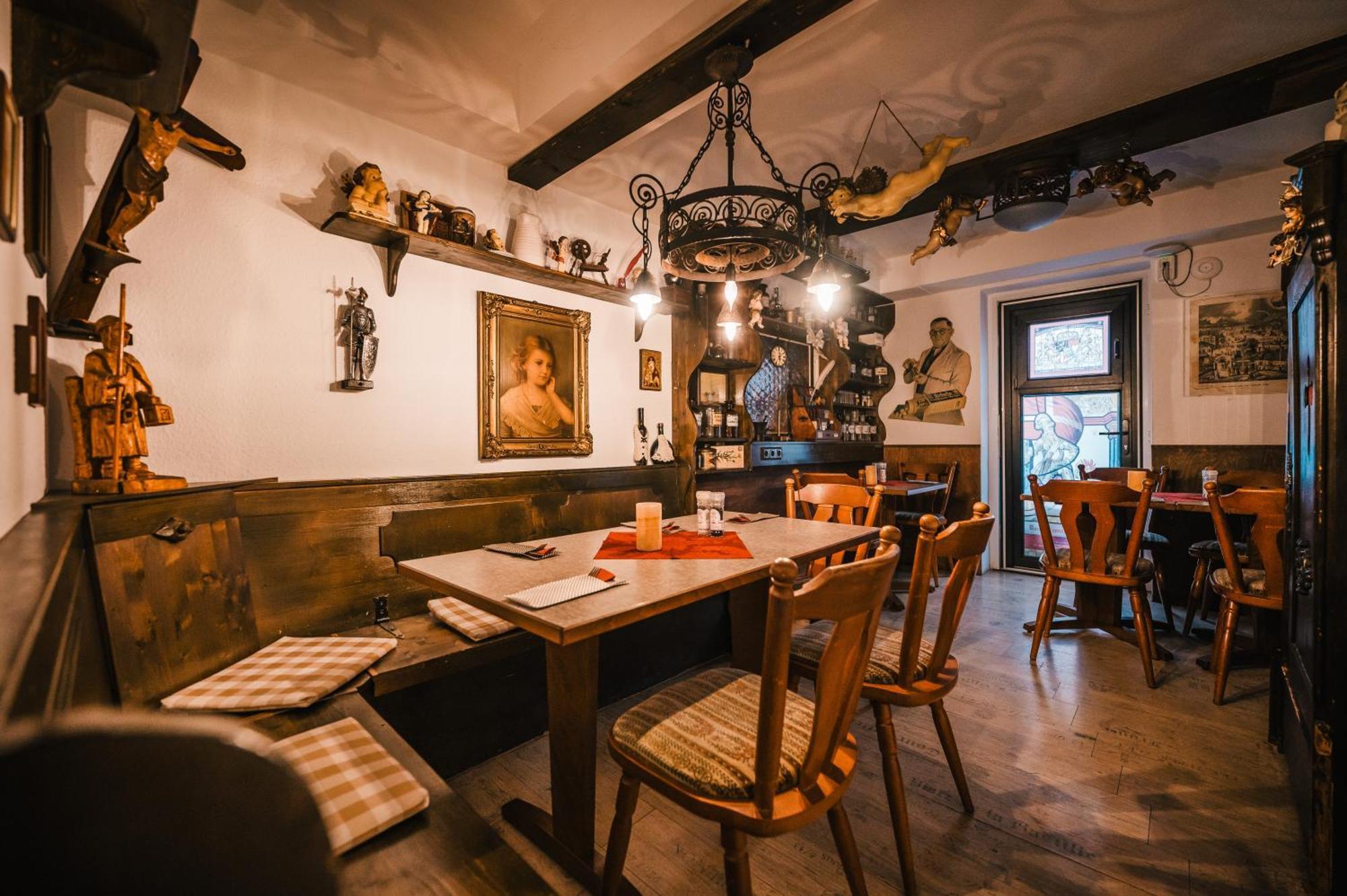 Oma'S Kueche & Quartier 호텔 빈츠 외부 사진